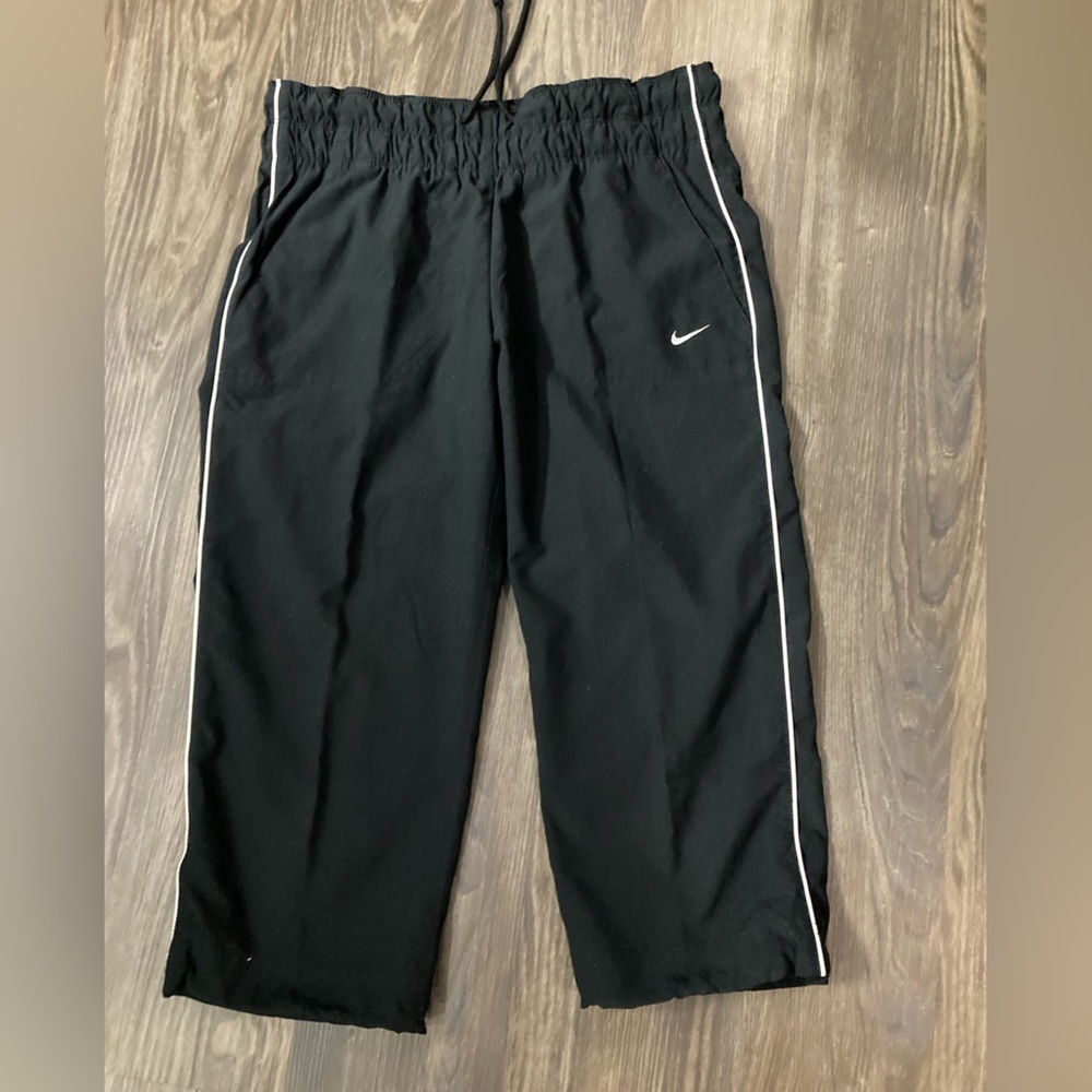 Nike and Calvin Klein Women’s‎ Medium Work Out Pants
